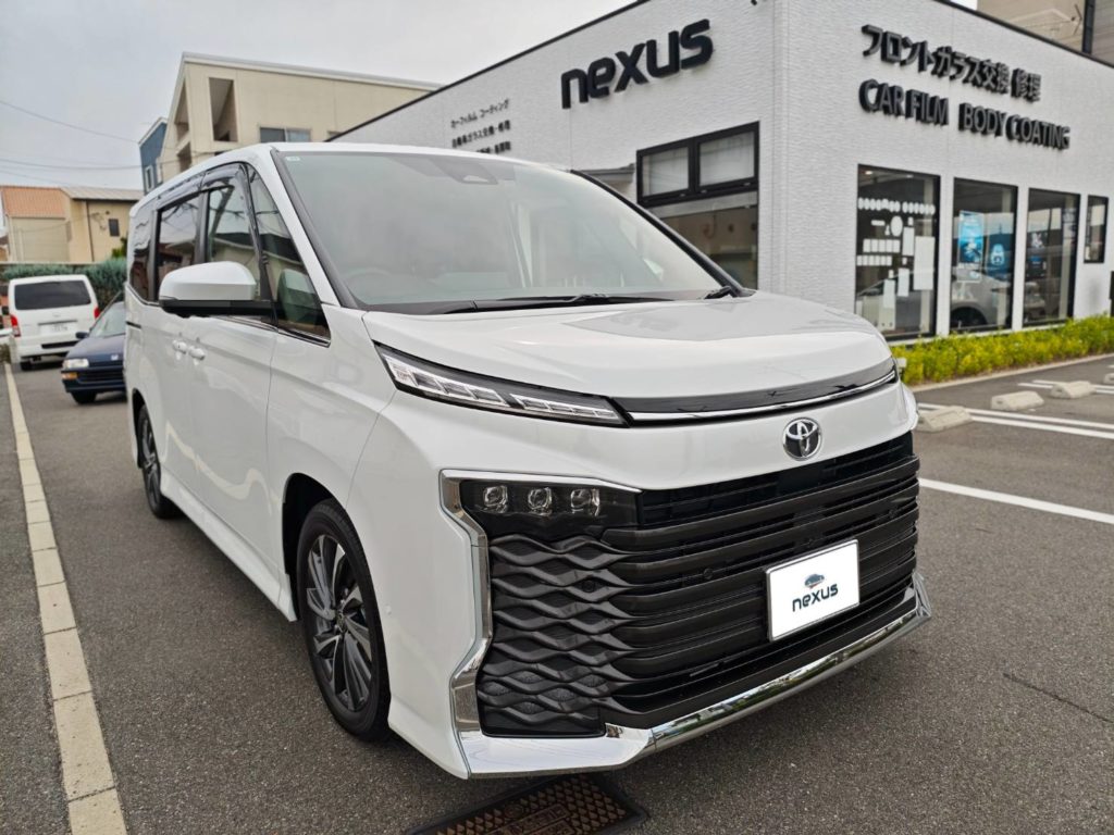 岡山市のお客様にコーティング(3D Hybrid)+フィルム(ドット対応)　VOXY【nexus株式会社】