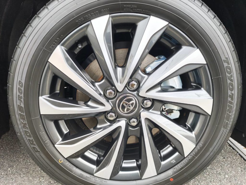 岡山市のお客様にコーティング(3D Hybrid)+フィルム(ドット対応)　VOXY【nexus株式会社】