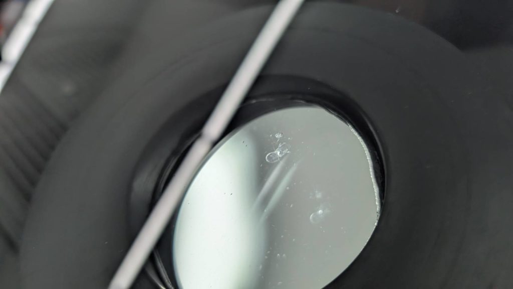 岡山市のお客様にフロントガラス飛び石修理 コルベット【nexus株式会社】