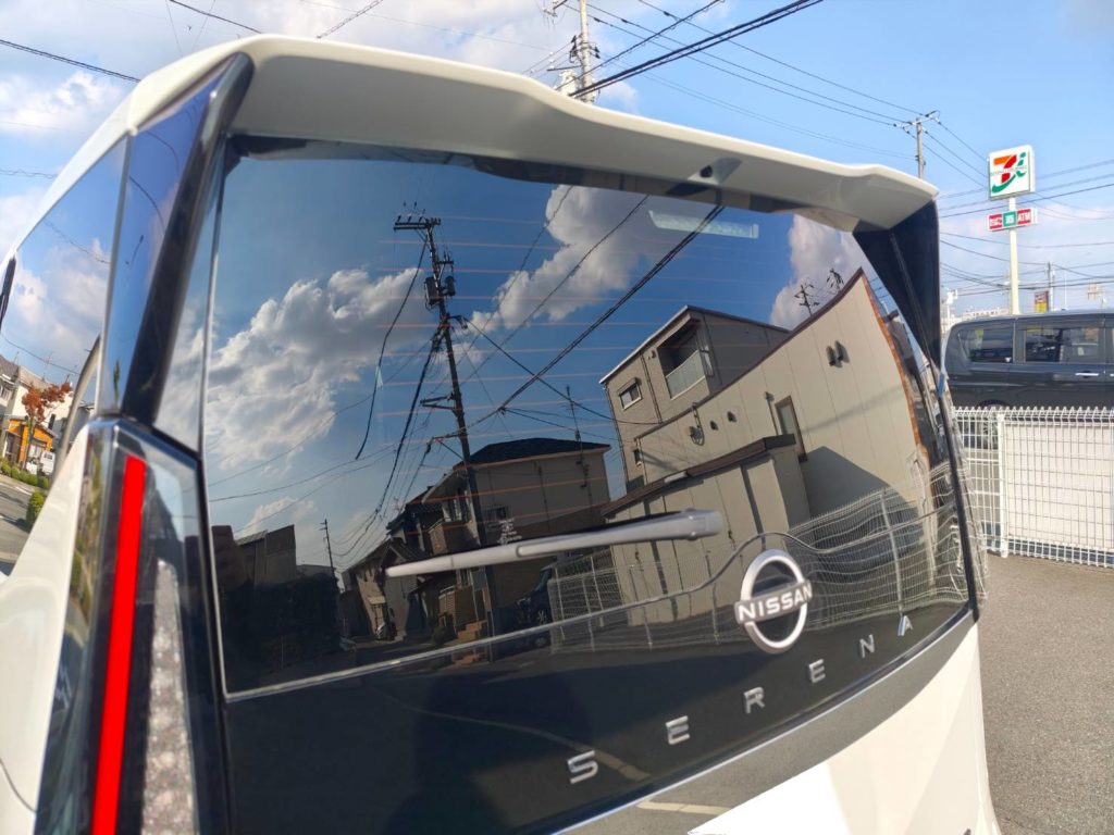 岡山市のお客様にカーフィルム(スタンダード7%) セレナ【nexus株式会社】