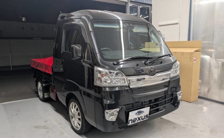 赤磐市のお客様にフロントガラス飛び石修理　ハイゼット【nexus株式会社】