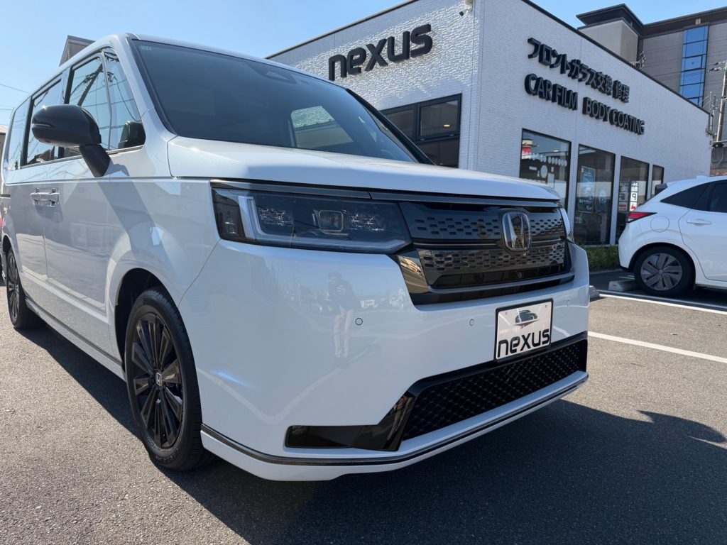 岡山市のお客様にカーフィルム(シルフィード15％) ステップワゴン【nexus株式会社】