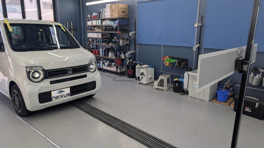 岡山市のお客様にフロントガラス交換 N-WGN【nexus株式会社】