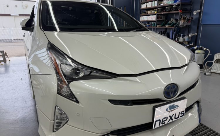 岡山市のお客様にフロントガラス交換　プリウス【nexus株式会社】