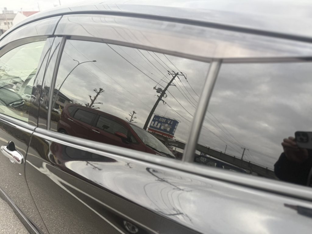 岡山市のお客様にカーフィルム(スタンダード2％)　プリウス【nexus株式会社】