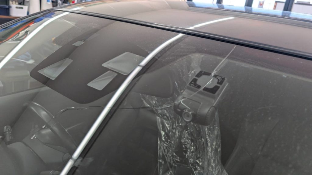 岡山市のお客様にフロントガラス交換　CX-5【nexus株式会社】