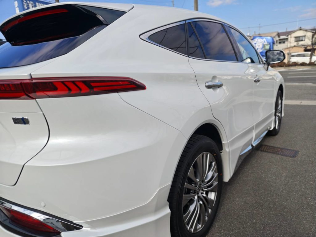 福山市のお客様にコーティング(プレミアム) +フィルム(ゴースト)　ハリアー【nexus株式会社】