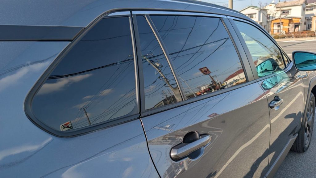 岡山市のお客様にカーフィルム(プレミアム10％) RAV4【nexus株式会社】
