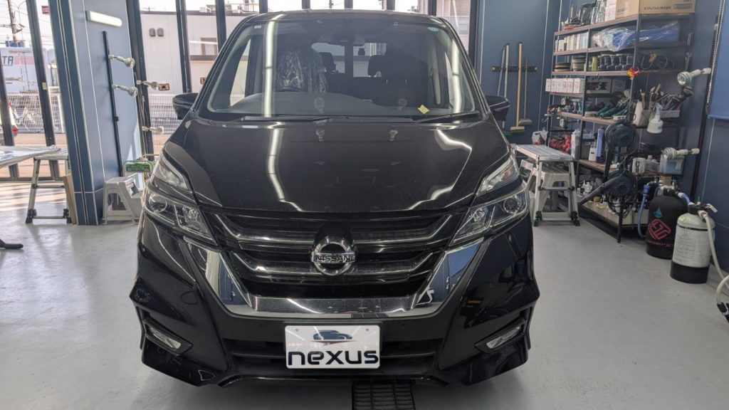 倉敷市のお客様にフロントガラス交換　セレナ【nexus株式会社】