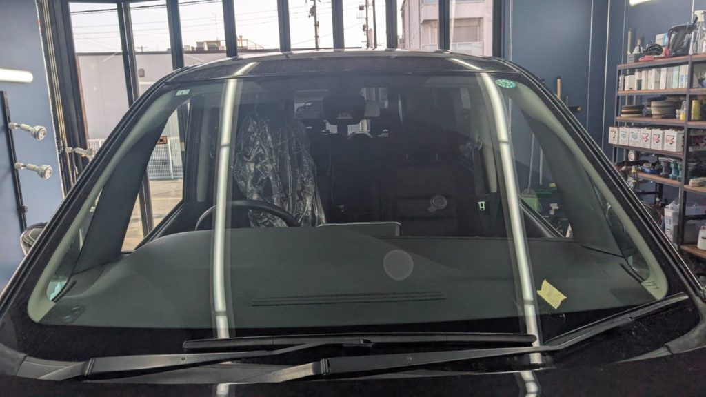 倉敷市のお客様にフロントガラス交換　セレナ【nexus株式会社】