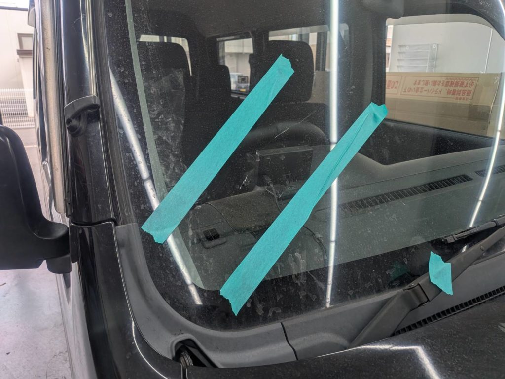 岡山市のお客様にフロントガラス交換　バモスホビオ【nexus株式会社】