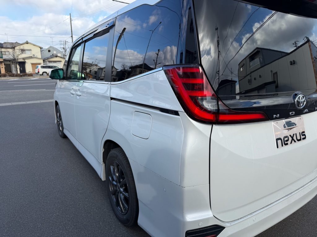 岡山市のお客様にカーフィルム(ドット対応) ノア【nexus株式会社】