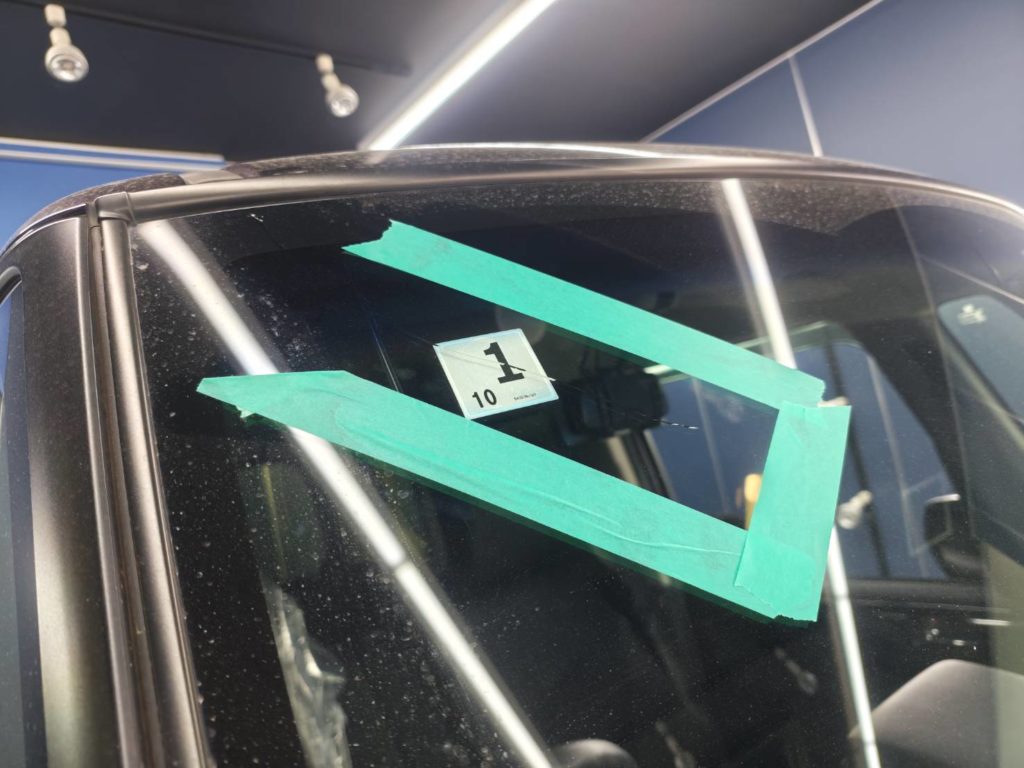 岡山市のお客様にフロントガラス交換 N-BOX【nexus株式会社】