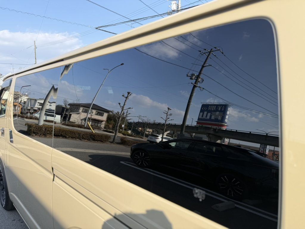 玉野市のお客様にカーフィルム(プレミアム10%) ハイエース【nexus株式会社】