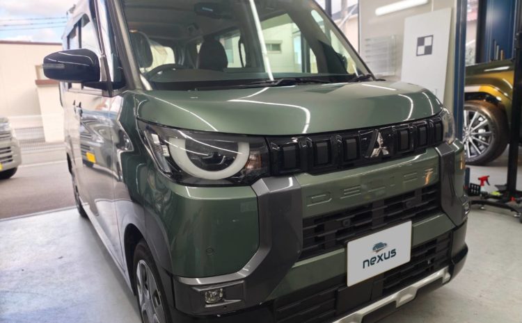 岡山市のお客様にフロントガラス飛び石修理　デリカミニ【nexus株式会社】