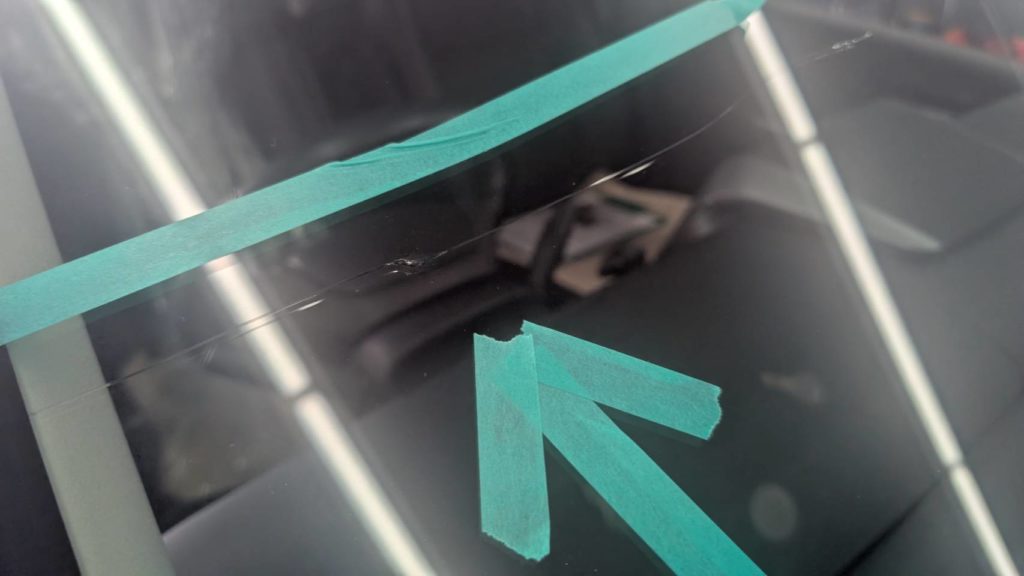 岡山市のお客様にフロントガラス交換 フリード【nexus株式会社】