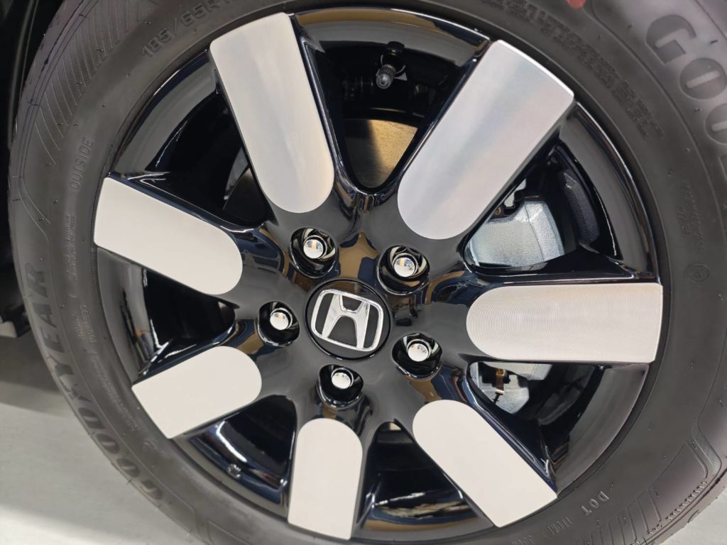 倉敷市のお客様にコーティング(3D Hybrid) フリード【nexus株式会社】