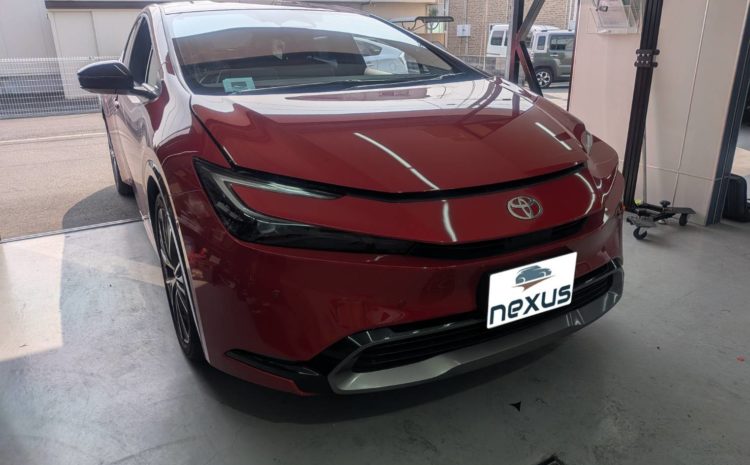 岡山市のお客様にフロントガラス交換　プリウス【nexus株式会社】