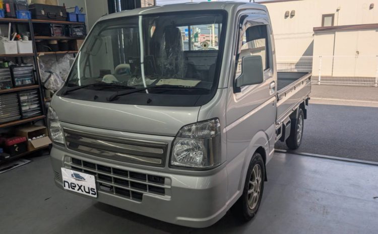 矢掛町のお客様にフロントガラス飛び石修理　キャリィ【nexus株式会社】